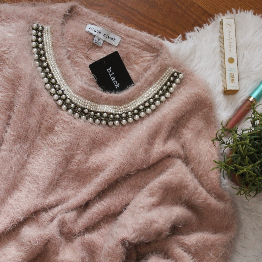GORGEOUS FLUFFY EYELASH SILKY SOFT SWEATER
